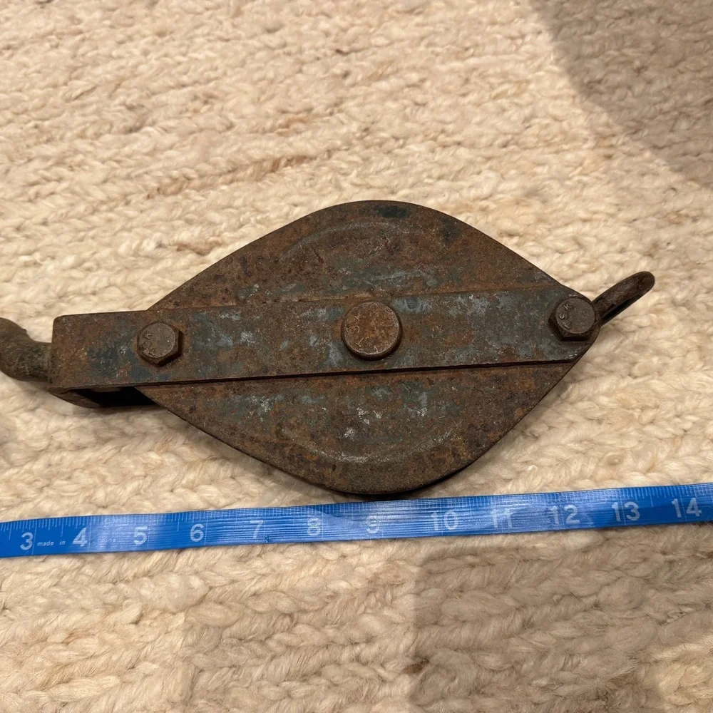 Antique Industrial Iron Pulley / w Hook - Rustic Farmhouse Decor - Vintage Barn
